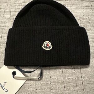 Moncler Berretto Wool Beanie in Black